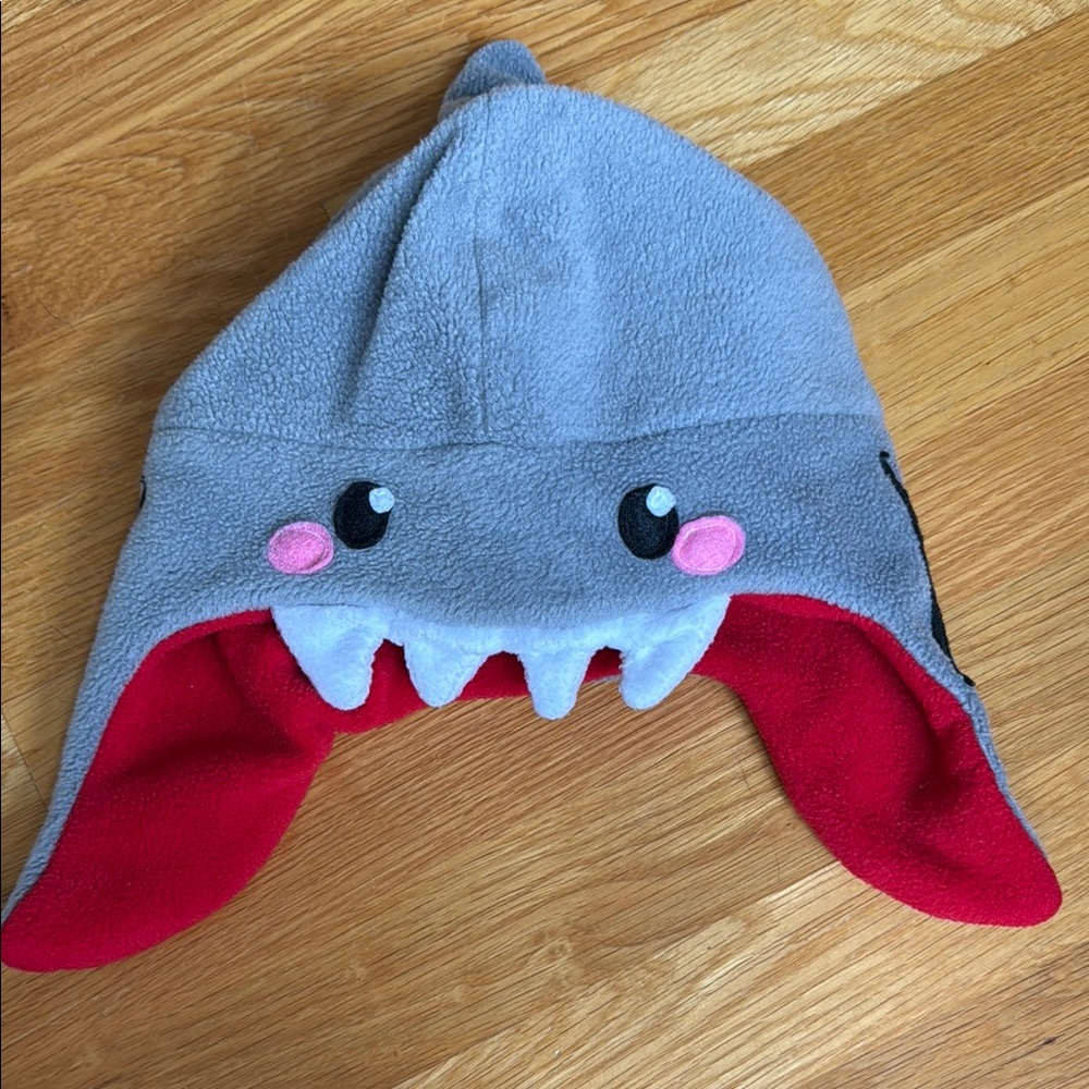 Gray Shark Fleece Hat with Red Lining